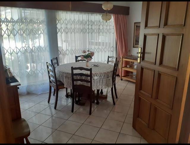 3 BEDROOM HOUSE FOR SALE IN VANDERBIJLPARK SE 2
